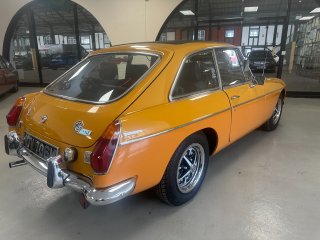/photos/12219/74158091-2e50-1f51-cea0-185dc8f3540e_i320x240.jpg