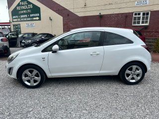 /photos/12219/e39ae85c-f9f7-a941-d2c1-79d0231810f4_i320x240.jpg